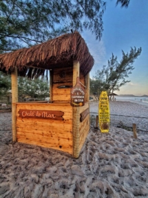 Restaurante Chalé do Mar- Quiosque de palha estilo Bar Drinks Praia